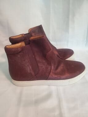 Gentle Souls by Kenneth Cole Carter Booties Size 7.5. S37